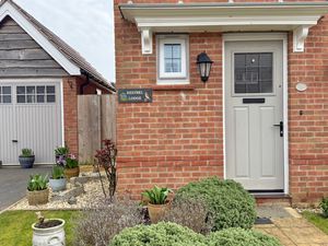 Photo 7- click for photo gallery